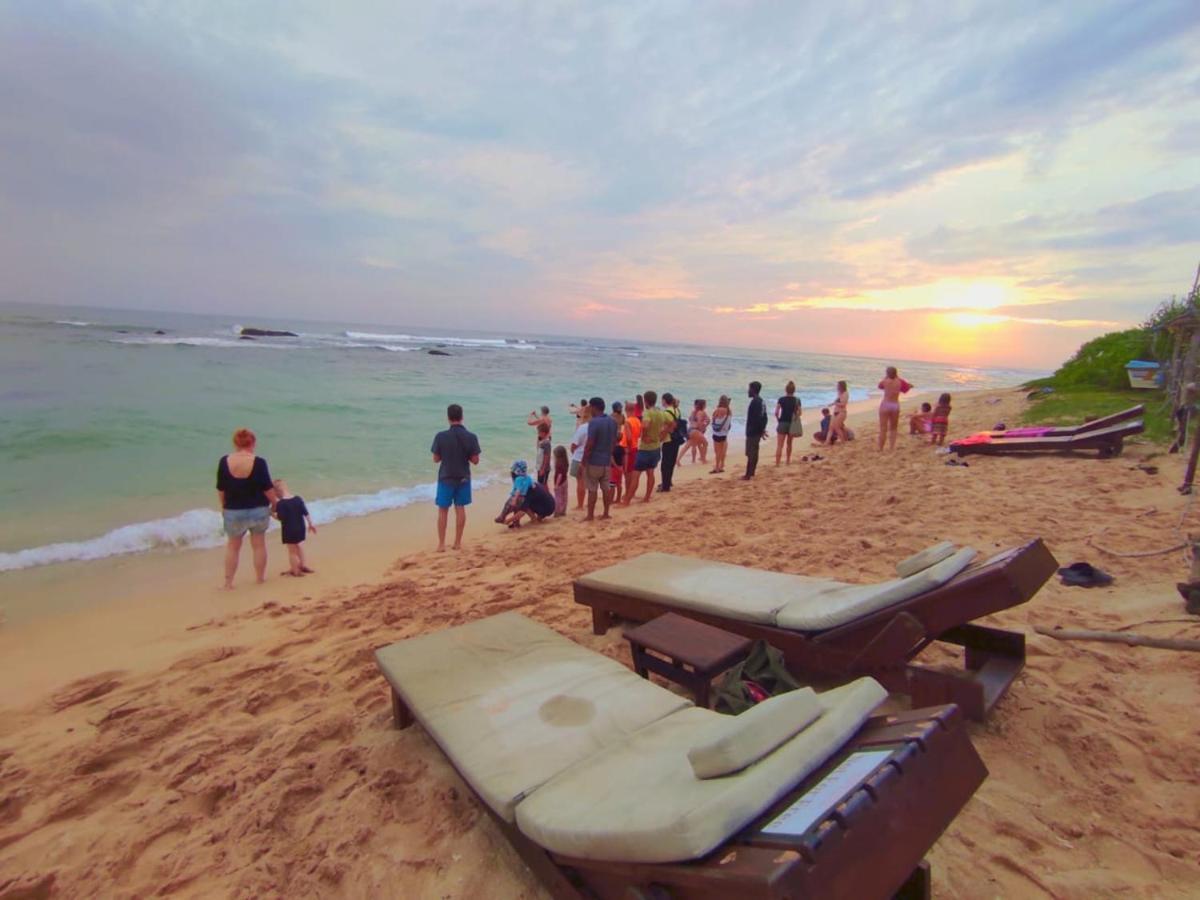 Blue Corals Beach Bungalow Matara Esterno foto