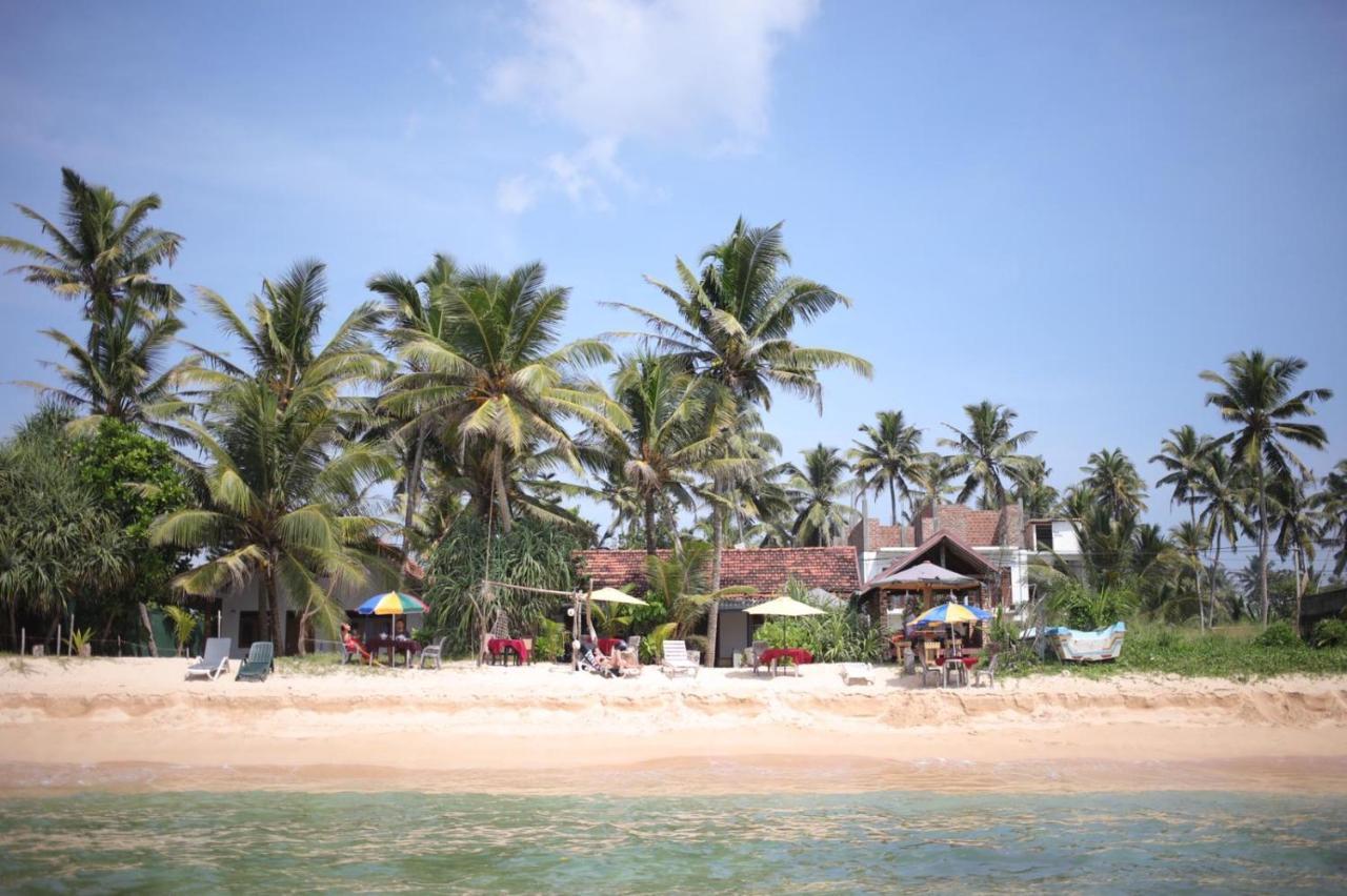 Blue Corals Beach Bungalow Matara Esterno foto